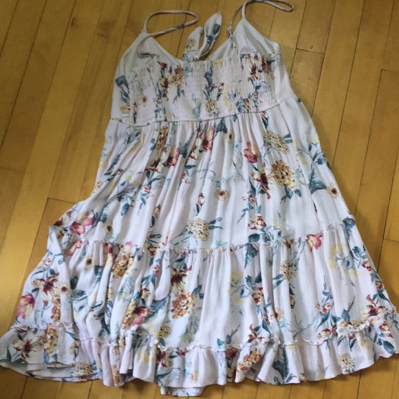 Floral tie front sundress - Picture 4 of 4